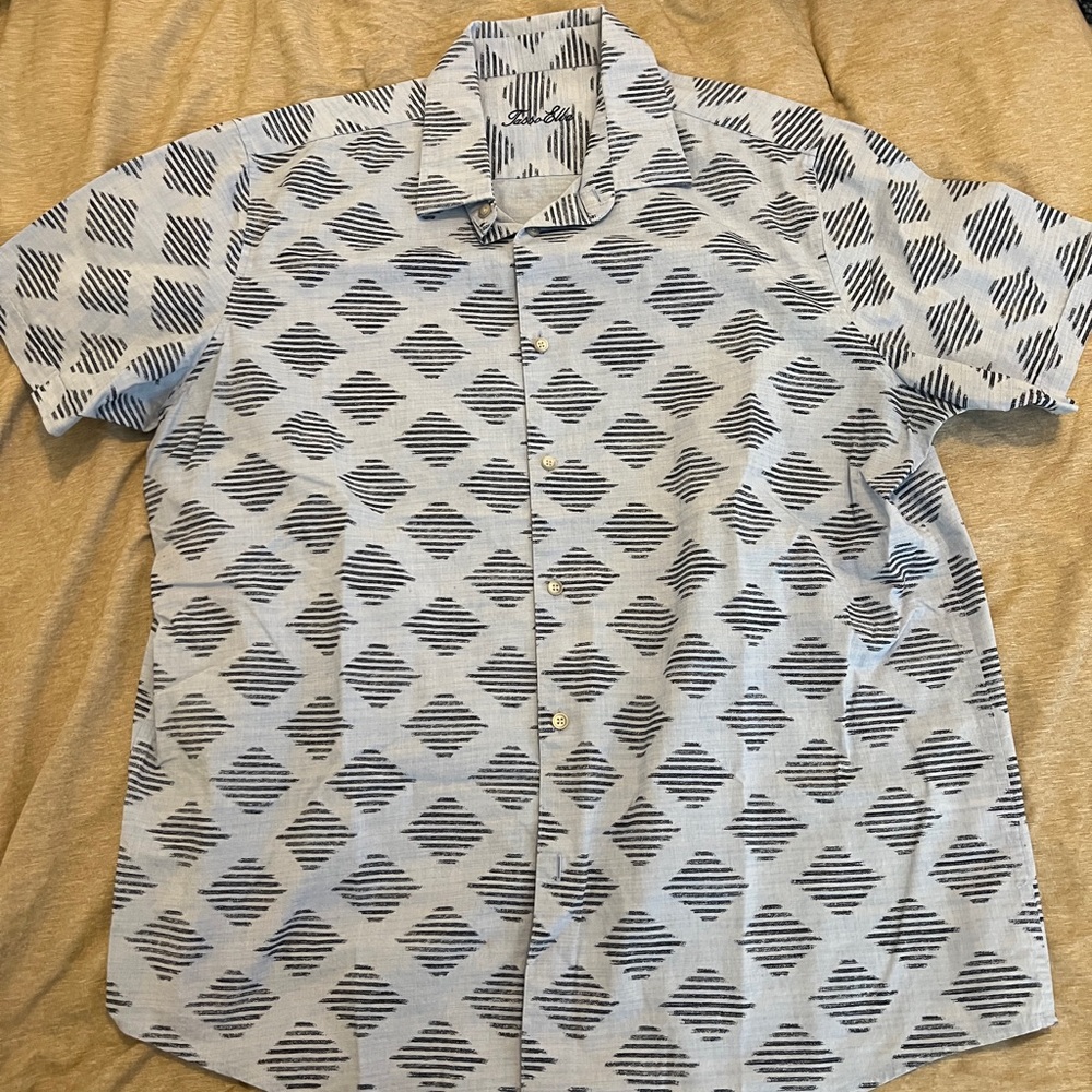 XXL Tasso Elba short sleeve button down shirt.